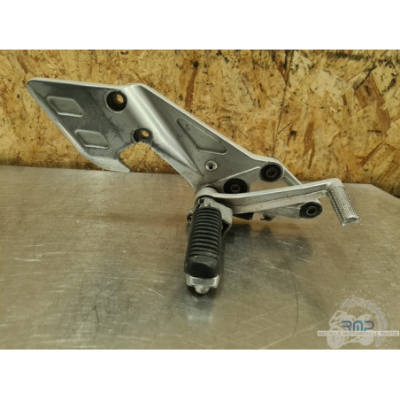 Platine repose pied droite Suzuki 1100 GSXR 1994 à 1998 