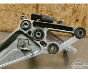 Platine repose pied droite Suzuki 1100 GSXR 1994 à 1998 