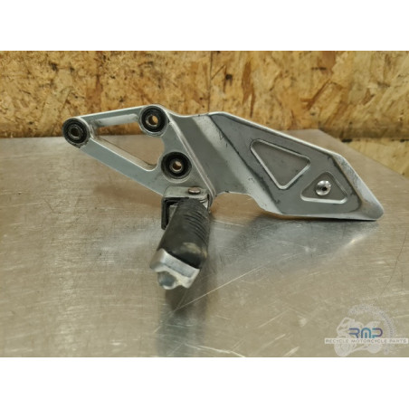 Platine repose pied gauche Suzuki 1100 GSXR 1994 à 1998 