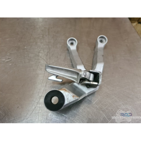Platine repose pied passager droite Suzuki 650 SV N 2003 à 2009 