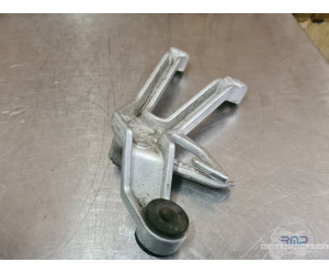 Platine repose pied passager droite Suzuki 650 SV N 2003 à 2009 