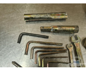 Trousse a outils Aprilia ETV 1000 Caponord 2004 a 2012 