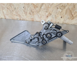 Platine repose pied droite Suzuki GSF 600 Bandit N 2000 à 2004 