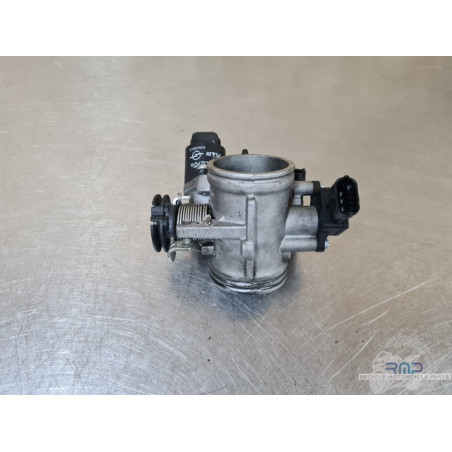 Rampe d'injection KTM 390 RC 2014 à 2020 