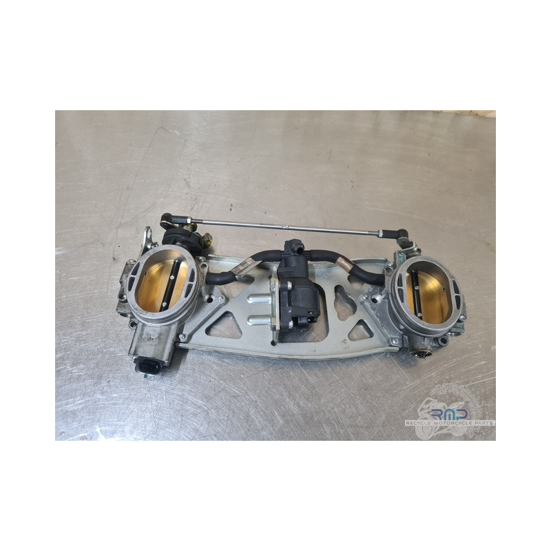 Rampe d'injection Ducati 848 EVO SBK 2008 à 2013 