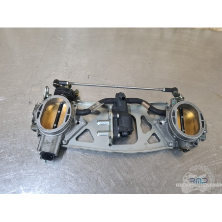 Rampe d'injection Ducati 848 EVO SBK 2008 à 2013 