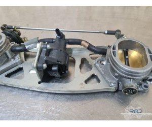Rampe d'injection Ducati 848 EVO SBK 2008 à 2013 