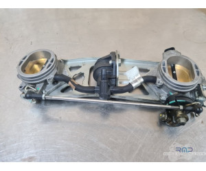 Rampe d'injection Ducati 848 EVO SBK 2008 à 2013 