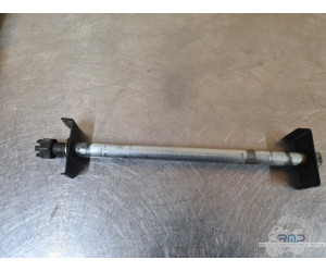 Axe de roue arrière Kawasaki Z 750 2007 à 2012 