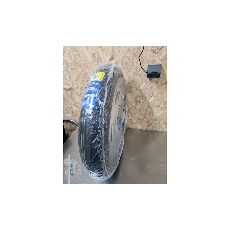 Pneu avant neuf Michelin Power 2CT 120 - 70 - 17