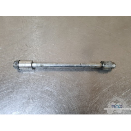 Axe de roue avant Honda CBR 125 2011 à 2016 