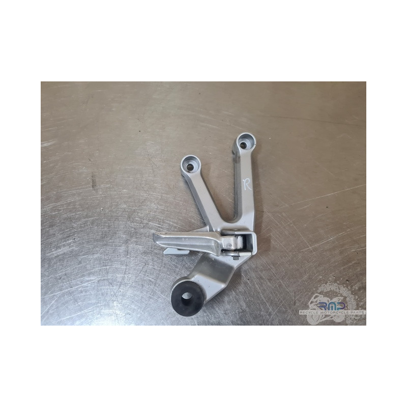 Platine repose pied passager droite Suzuki SV 650 S 2003 à 2009 