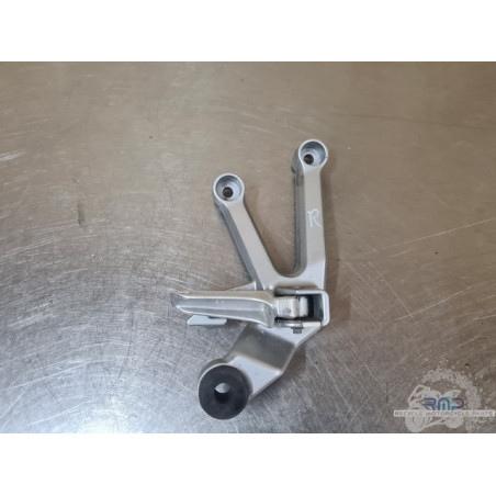 Platine repose pied passager droite Suzuki SV 650 S 2003 à 2009 