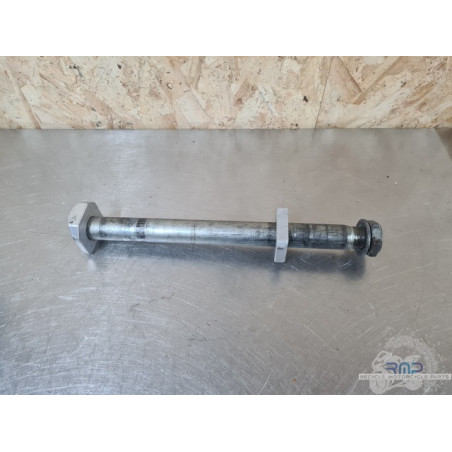 Axe de roue arrière Suzuki GSXR 600 2004 à 2005 