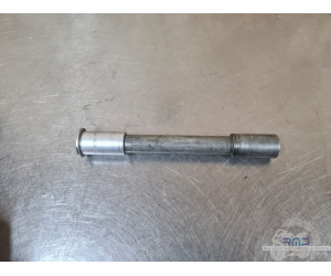 Axe de roue avant Suzuki GSXR 600 2004 à 2005 