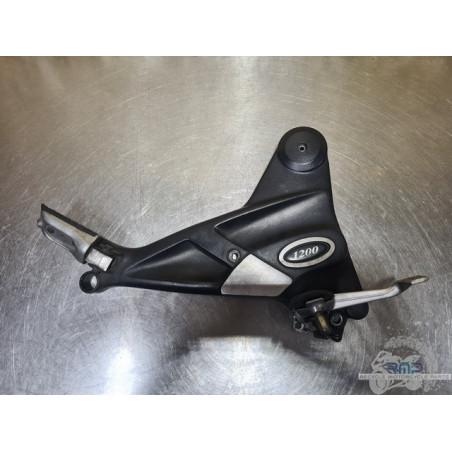 Platine repose pied passager droite Triumph 1200 Trophy 1996 à 2003 