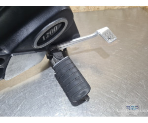 Platine repose pied passager droite Triumph 1200 Trophy 1996 à 2003 