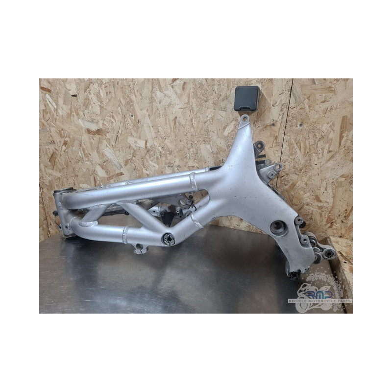 Cadre avec carte grise Suzuki 650 SV 1999 à 2002 Triumph 1200 Trophy 1996 à 2003 