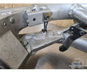 Cadre avec carte grise Suzuki 650 SV 1999 à 2002 Triumph 1200 Trophy 1996 à 2003 