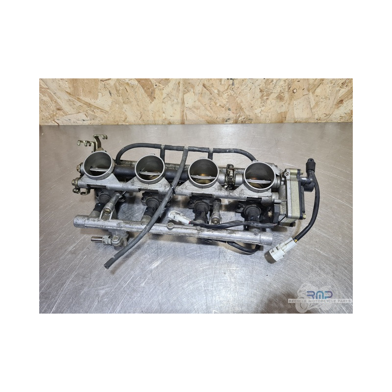 Rampe d'injection Suzuki 600 GSXR 2001 à 2003 