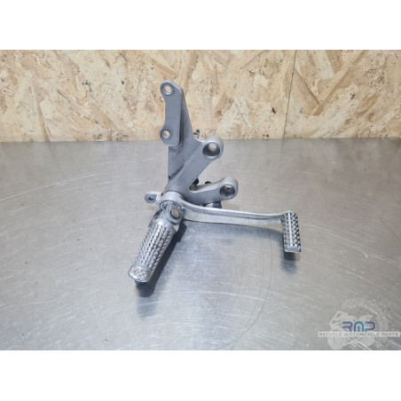 Platine repose pied droite Suzuki 600 GSXR 2001 à 2003 