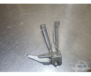 Platine repose pied passager gauche Suzuki 600 GSXR 2001 à 2003 