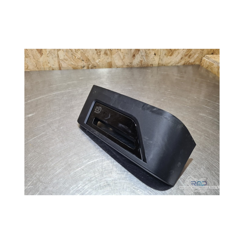 Ecope de radiateur droite Husqvarna 701 Svartpilen 2018 à 2021 