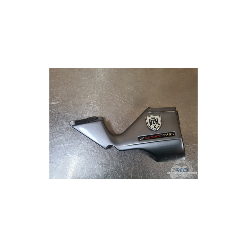 Cache sous selle droit Moto Guzzi V11 Le mans  