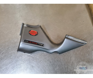 Cache sous selle gauche Moto Guzzi V11 Le mans  