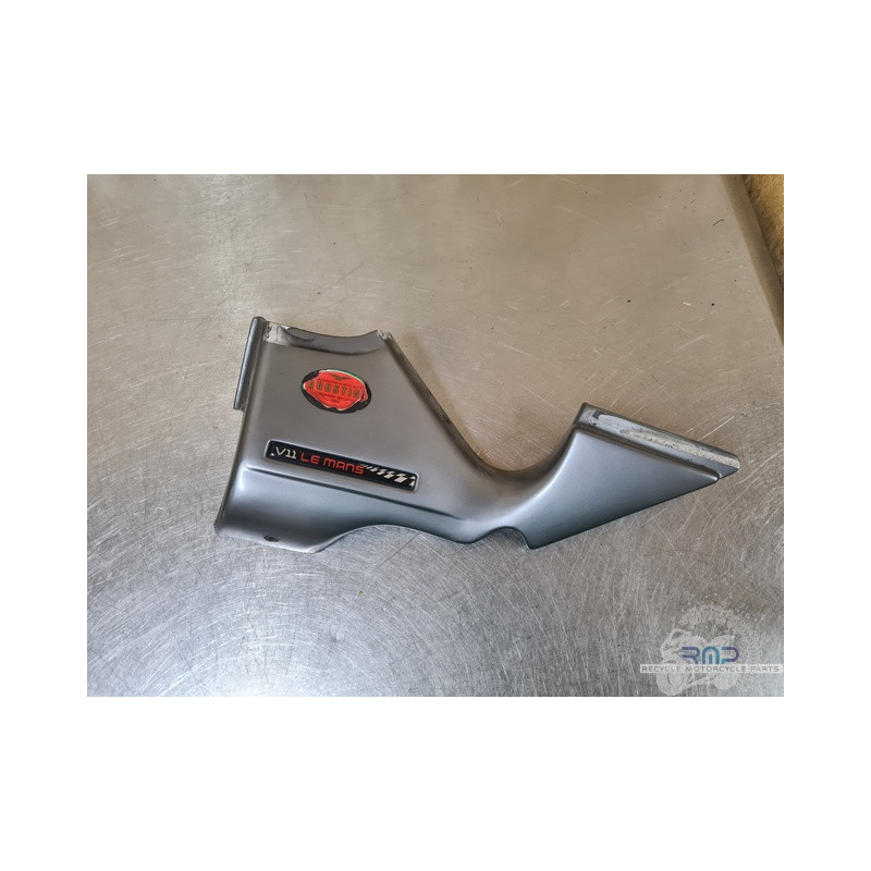 Cache sous selle gauche Moto Guzzi V11 Le mans  