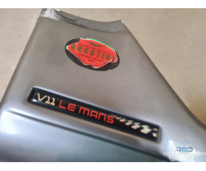 Cache sous selle gauche Moto Guzzi V11 Le mans  