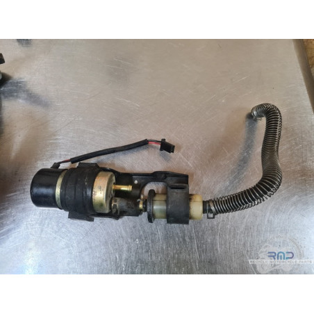 Pompe a essence Moto Guzzi V11 Le mans  