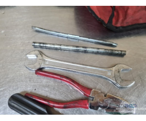Trousse a outils Moto Guzzi V11 Le mans  
