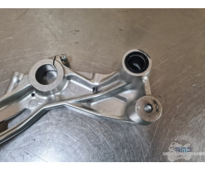 Support de platine repose pied gauche Ducati Panigale 955 V2 2022 à 2024 