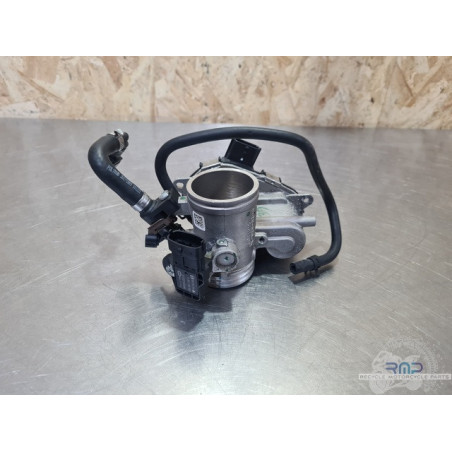 Rampe d'injection Husqvarna 401 Vitpilen 2020 à 2024 