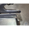 Platine repose pied droite Yamaha YZF R6 2003 à 2005 Husqvarna 401 Vitpilen 2020 à 2024 