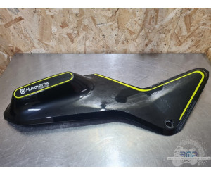 Flanc de carénage gauche Husqvarna 401 Vitpilen  