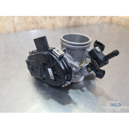 Rampe d'injection Husqvarna 401 Vitpilen  