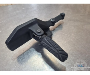 Platine repose pied passager droite Husqvarna 401 Vitpilen  