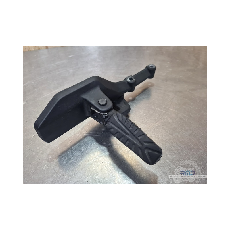 Platine repose pied passager droite Husqvarna 401 Vitpilen  