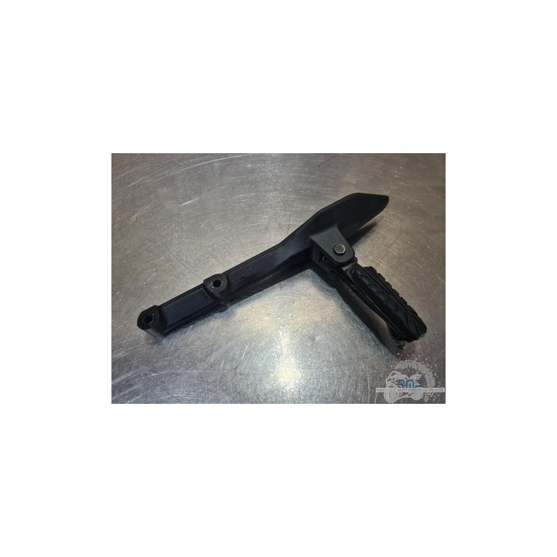 Platine repose pied passager gauche Husqvarna 401 Vitpilen  