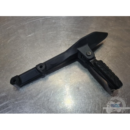 Platine repose pied passager gauche Husqvarna 401 Vitpilen  