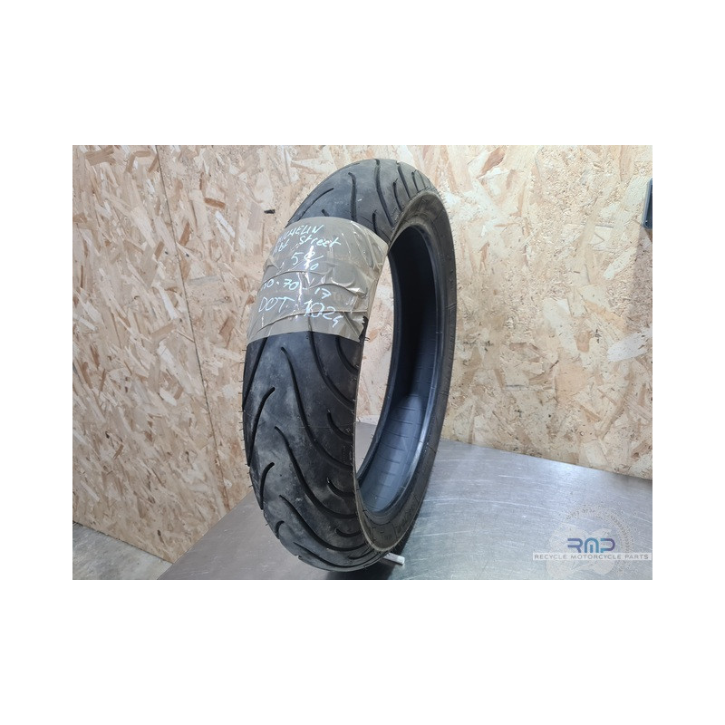 Pneu avant Michelin Pilot Street 130 - 70 - 17 Ducati Panigale V4 2025 