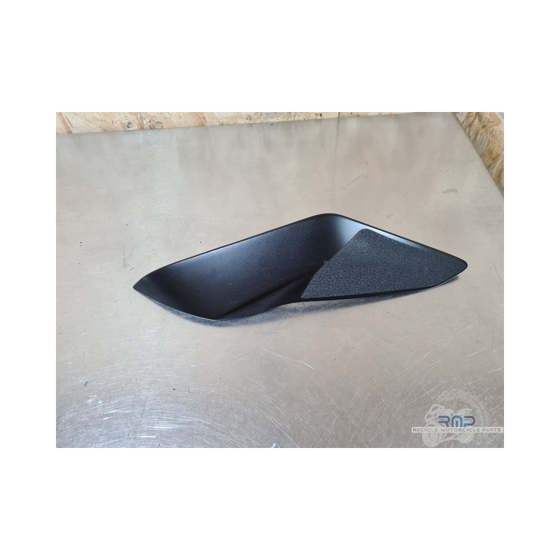 Cacheréservoir droit MV Agusta F3 800 2013 à 2020 