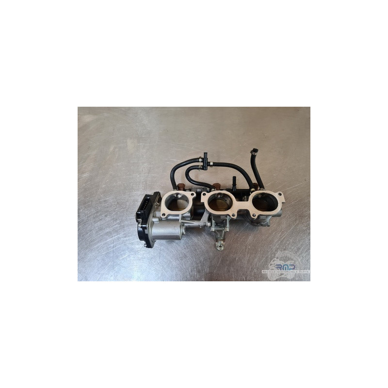 Rampe d'injection MV Agusta F3 800 2013 à 2020 